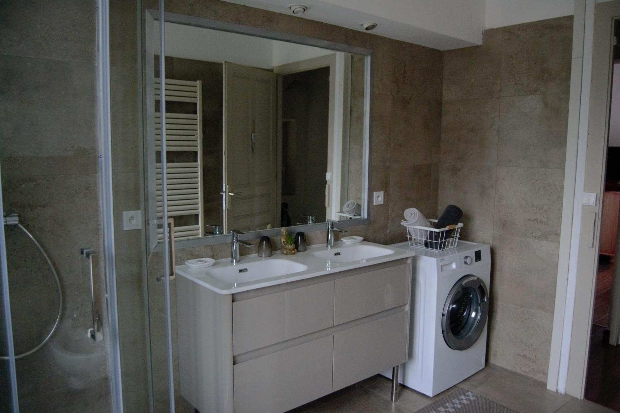 Le Magnolia Apartment อิกซ์เลส์แบ็งส์ ภายนอก รูปภาพ